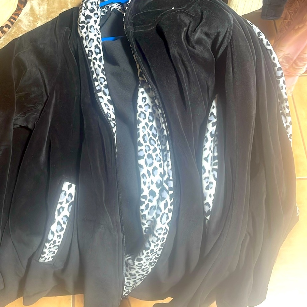 velour matching leopard set